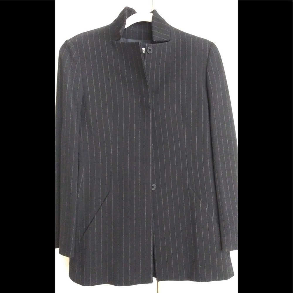 Armani women’s coat size 40 Italian